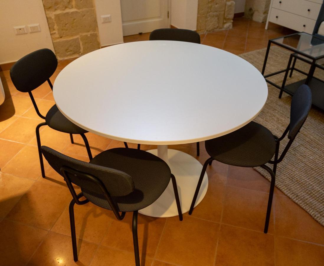 Palazzo Della Contessa - Suites & Breakfast Lecce Buitenkant foto