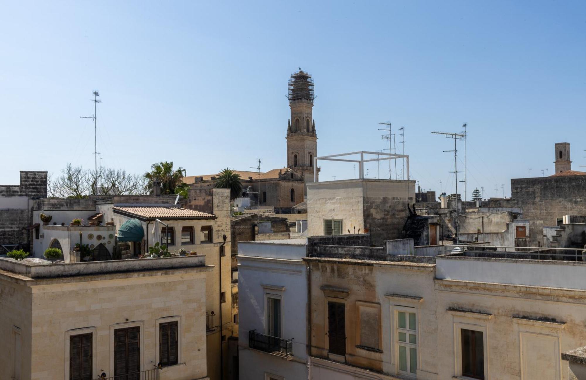 Palazzo Della Contessa - Suites & Breakfast Lecce Buitenkant foto