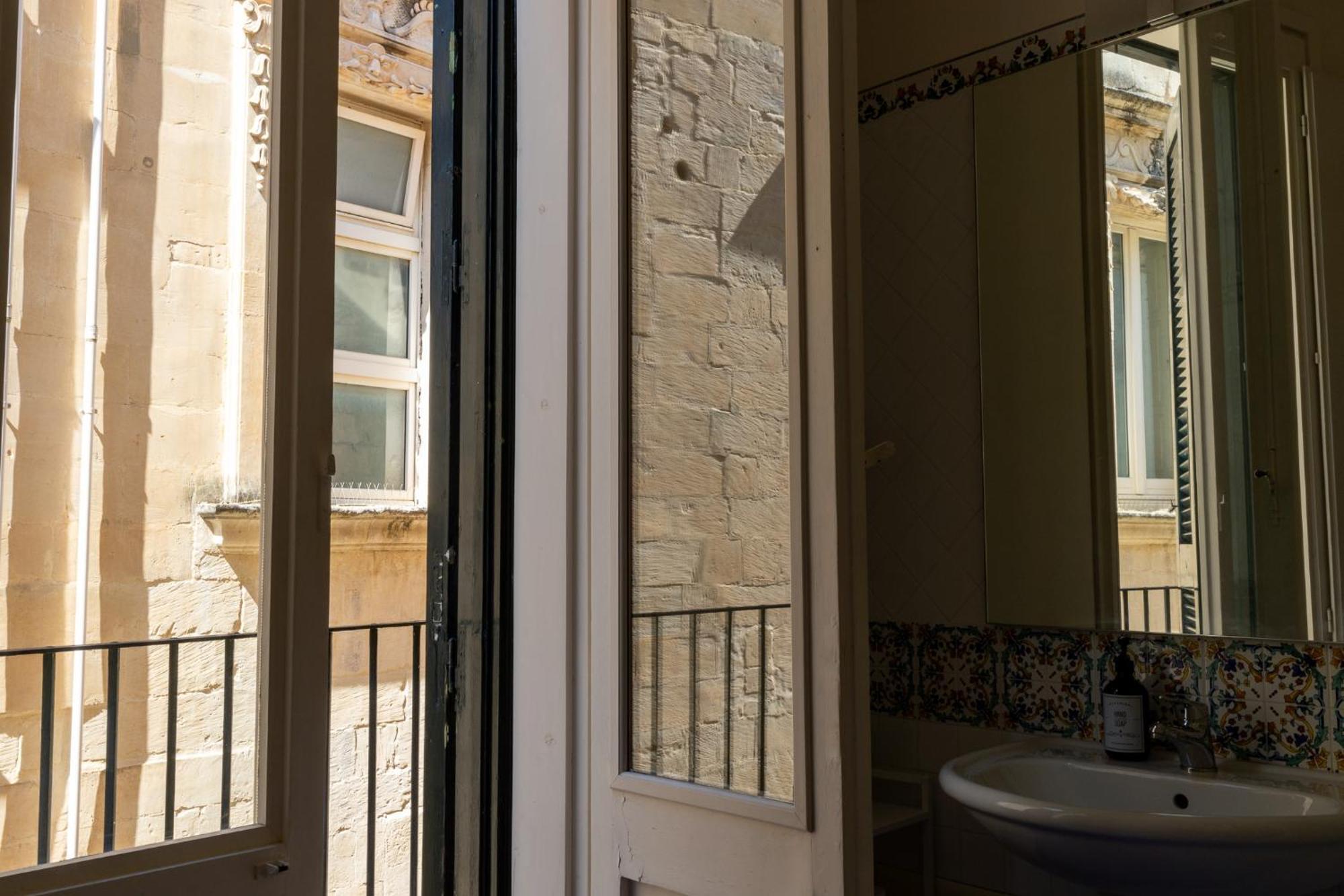 Palazzo Della Contessa - Suites & Breakfast Lecce Buitenkant foto