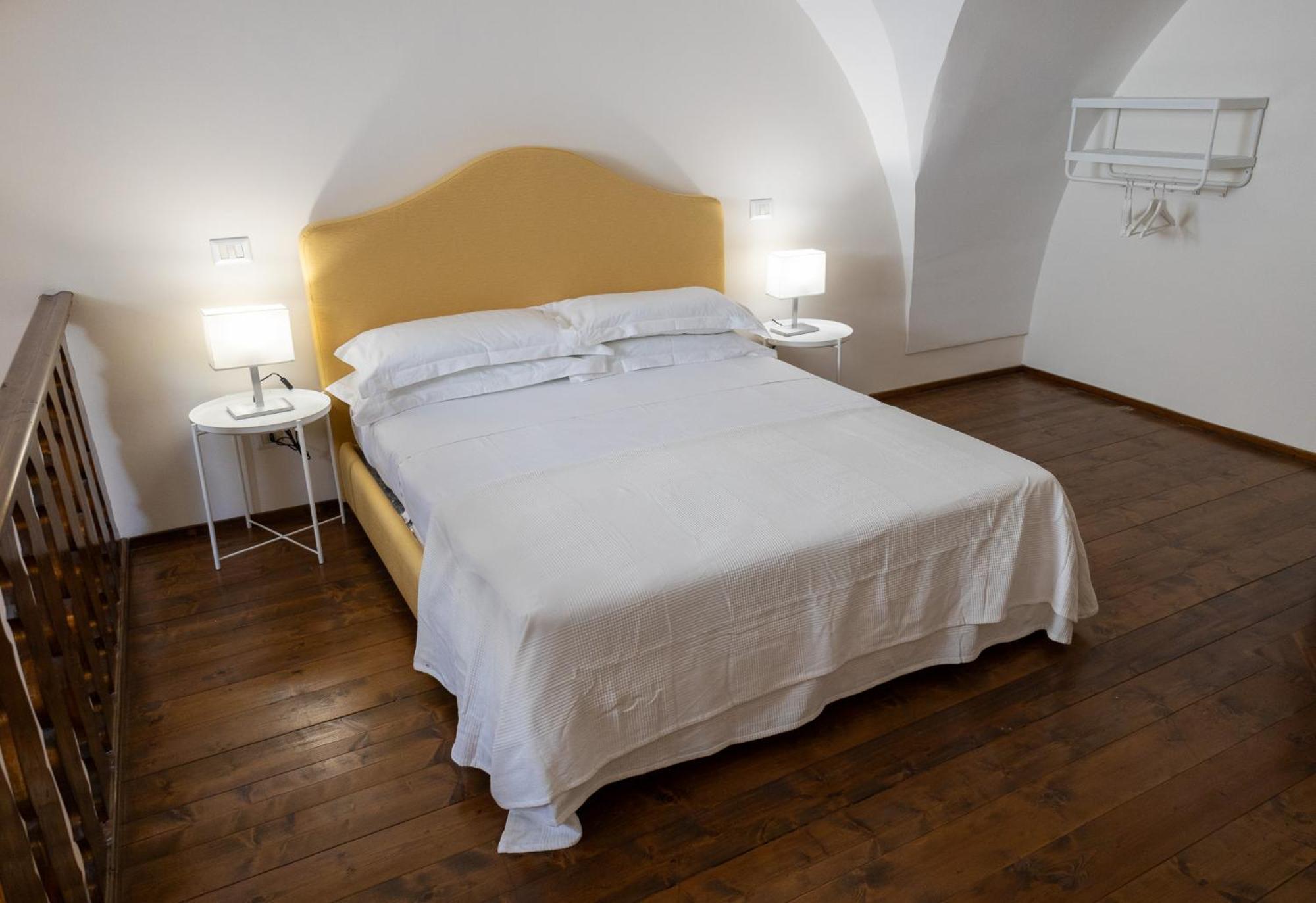 Palazzo Della Contessa - Suites & Breakfast Lecce Buitenkant foto